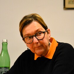 Susanne Linhardt