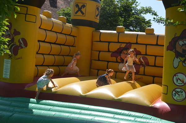 Kinderfest auf dem Kirchberg – Ein Tag voller Freude und Sonnenschein